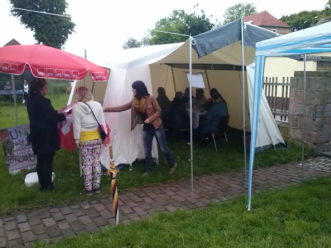 In Esperstedt diskutiert (Foto: SPD Bad Frankenhausen) In Esperstedt diskutiert (Foto: SPD Bad Frankenhausen)