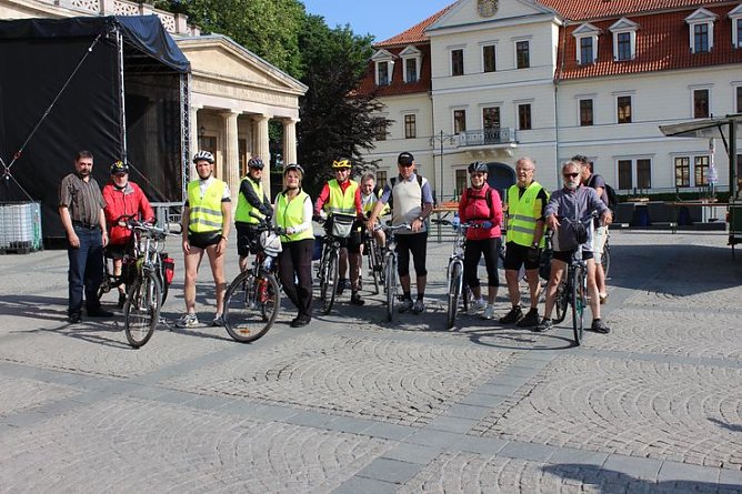 Zum 5. Unstrutradwandertag unterwegs (Foto: Karl-Heinz Herrmann) Zum 5. Unstrutradwandertag unterwegs (Foto: Karl-Heinz Herrmann)