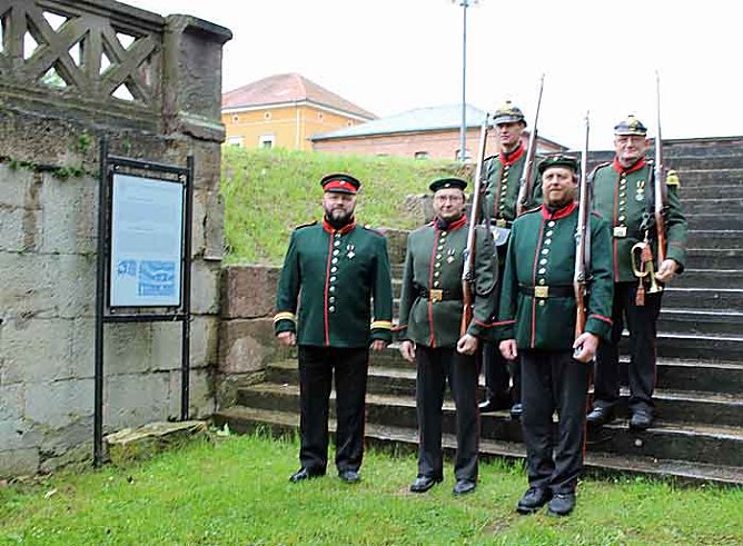 Bleicheröder erobern Sondershausen? (Foto: Karl-Heinz Herrmann) Bleicheröder erobern Sondershausen? (Foto: Karl-Heinz Herrmann)
