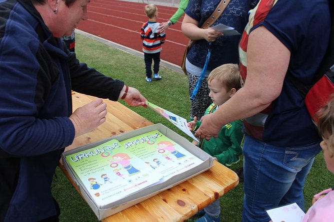 Musikalische Unterst&uuml;tzung kam vom Fanfarenzug. (Foto: Karl-Heinz Herrmann)
