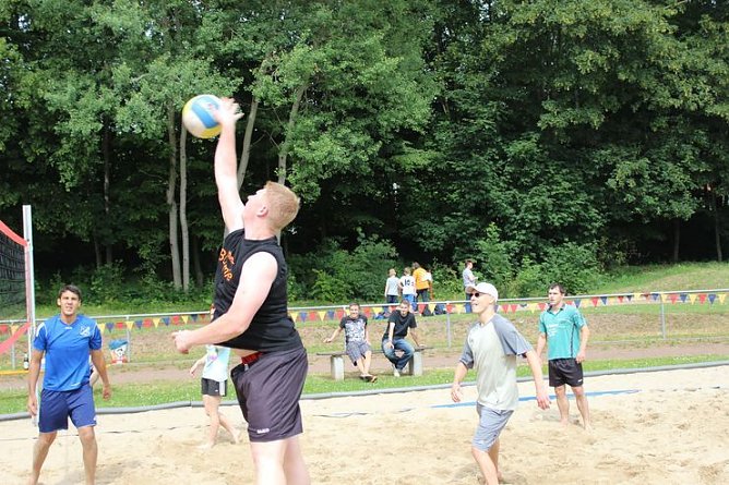 Wieder das Spiel ohne Grenzen (Foto: Karl-Heinz Herrmann) Wieder das Spiel ohne Grenzen (Foto: Karl-Heinz Herrmann)