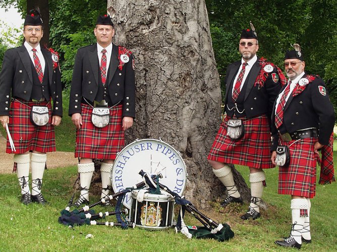 Pipes & Drums in Udersleben (Foto: Evangelischer Kirchenkreis Bad Frankenhausen-Sondershausen)