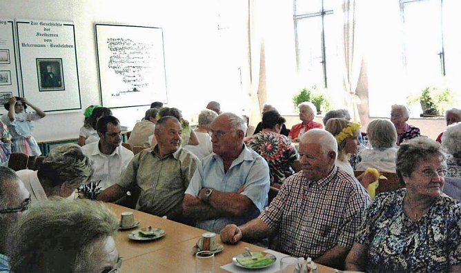 Sommerfest bei herrlichem Sonnenschein (Foto: Bernd Reiber) Sommerfest bei herrlichem Sonnenschein (Foto: Bernd Reiber)