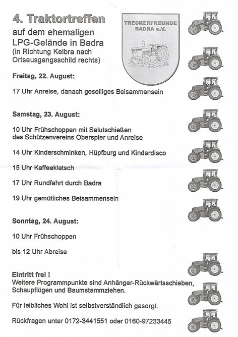 Traktoren über Traktoren... (Foto: Karl-Heinz Herrmann) Traktoren über Traktoren... (Foto: Karl-Heinz Herrmann)