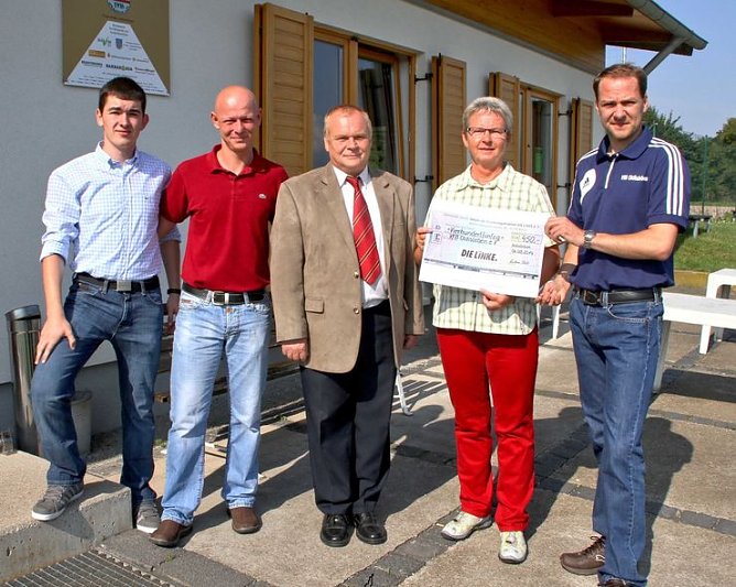 Unterstützung erhalten (Foto: B. Wollweber) Unterstützung erhalten (Foto: B. Wollweber)