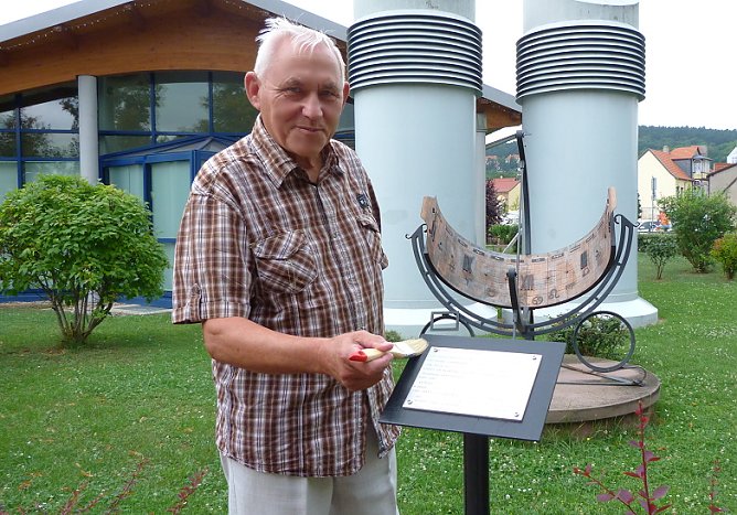Ringkugeluhr von Bad Frankenhausen (Foto: Stadt Bad Frankenhausen) Ringkugeluhr von Bad Frankenhausen (Foto: Stadt Bad Frankenhausen)