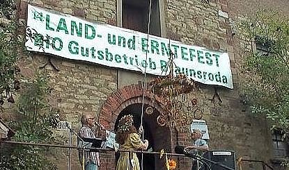 CDU-Landesvorsitzende zum Bauernmarkt (Foto: Karl-Heinz Herrmann) CDU-Landesvorsitzende zum Bauernmarkt (Foto: Karl-Heinz Herrmann)