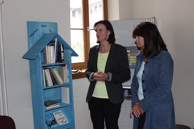 Mitnehmen, lesen, tauschen (Foto: Karl-Heinz Herrmann)