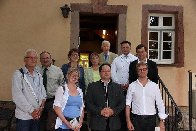 Grüner Minister besuchte Hohe Schrecke (Foto: BÜNDNIS 90/DIE GRÜNEN Kreisverband Nordhausen) Grüner Minister besuchte Hohe Schrecke (Foto: BÜNDNIS 90/DIE GRÜNEN Kreisverband Nordhausen)