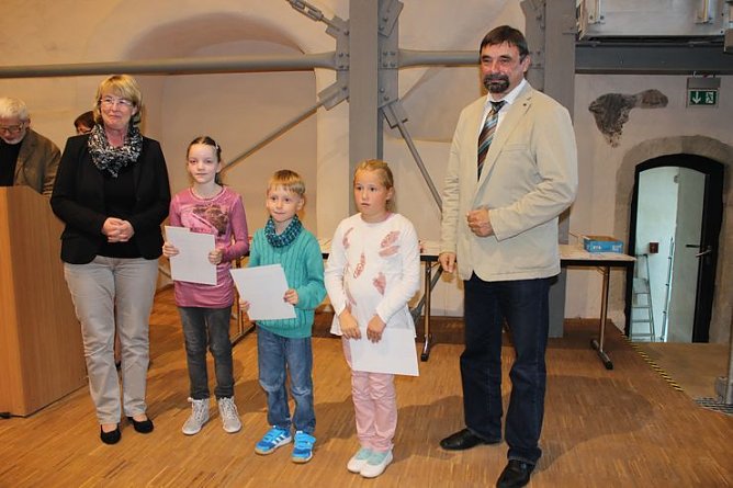 100 Werke der 8. JugendKunstBiennale (Foto: Karl-Heinz Herrmann)