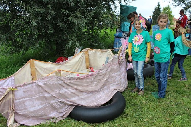 Besuchermagnet Wipperbootrennen (Foto: Karl-Heinz Herrmann) Besuchermagnet Wipperbootrennen (Foto: Karl-Heinz Herrmann)