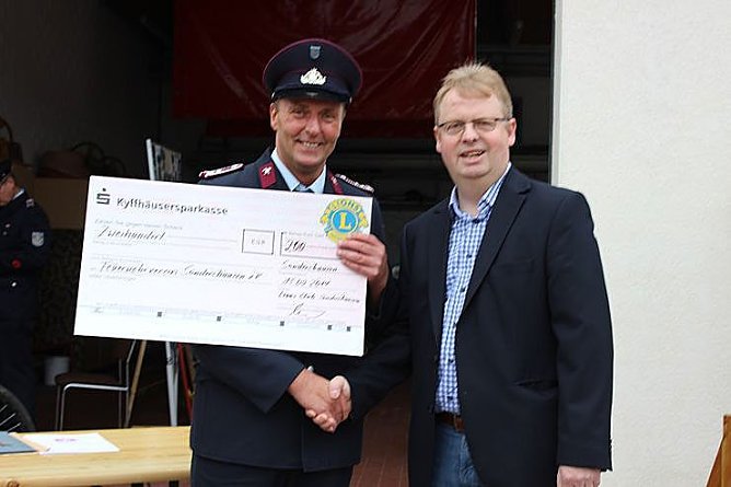 Feuerwehr hatte Tag der offenen Tür (Foto: Karl-Heinz Herrmann) Feuerwehr hatte Tag der offenen Tür (Foto: Karl-Heinz Herrmann)