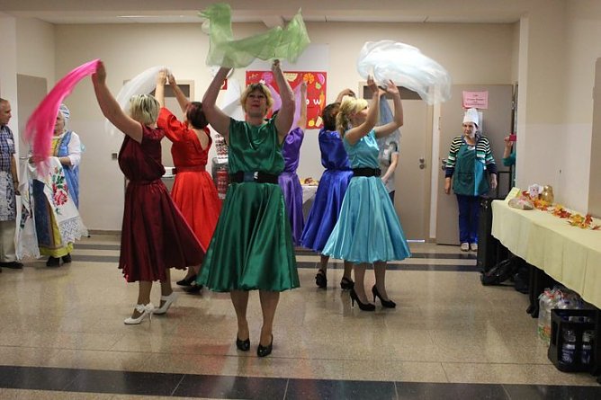 Viele Köche verderben nicht den "Brei" (Foto: Karl-Heinz Herrmann) Viele Köche verderben nicht den "Brei" (Foto: Karl-Heinz Herrmann)