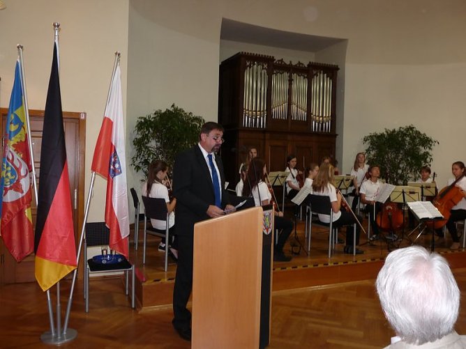 Beeindruckende Festrede (Foto: Karl-Heinz Herrmann)