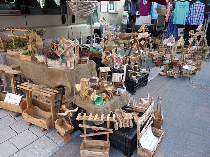 Zwiebeln &uuml;ber Zwiebeln (Foto: Karl-Heinz Herrmann)