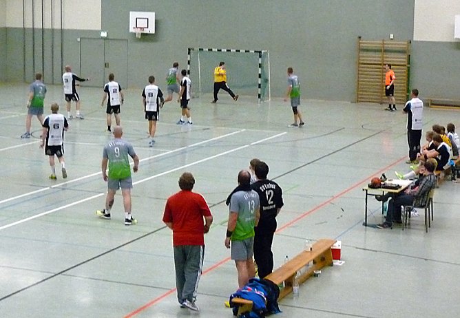 Handball live (Foto: Karl-Heinz Herrmann)