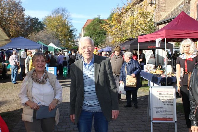 Gedr&auml;nge auf dem Martinsmarkt (Foto: Karl-Heinz Herrmann)