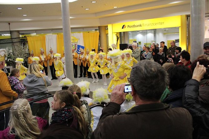 Alles Geld verjubelt (Foto: Karl-Heinz Herrmann) Alles Geld verjubelt (Foto: Karl-Heinz Herrmann)