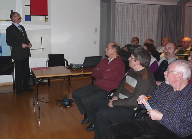 Vortrag Ausgrabungen Frauenberg (Foto: Karl-Heinz Herrmann)
