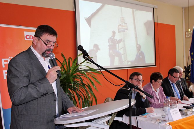 Initiativantrag der CDU zu besserer Verkehrsanbindung (Foto: Karl-Heinz Herrmann) Initiativantrag der CDU zu besserer Verkehrsanbindung (Foto: Karl-Heinz Herrmann)