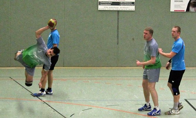 "Farbige" 2. Halbzeit (Foto: Karl-Heinz Herrmann)