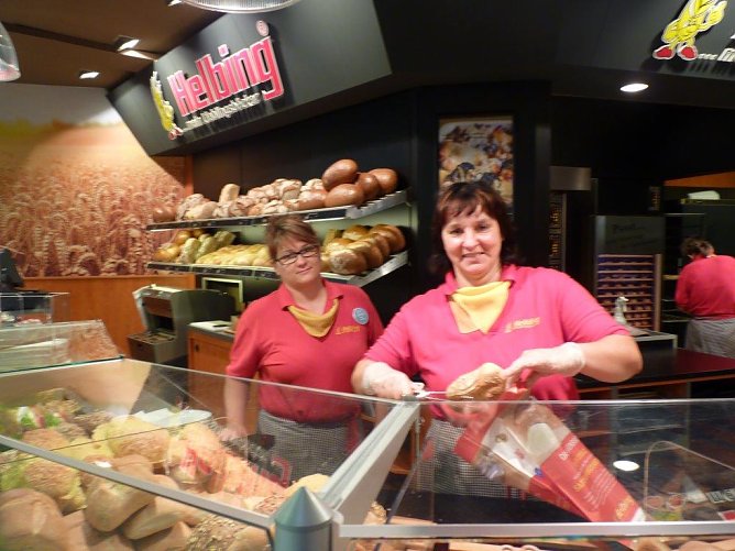 Andrea Straube am Stand der Fa. Helbing-Mein Lieblingsb&auml;cker (Foto: Agentur f&uuml;r Arbeit Nordhausen)