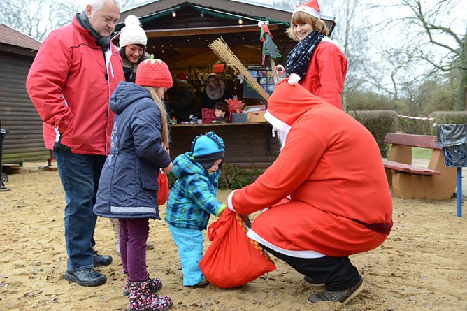 Weihnachtsromantik am Teich (Foto: Christoph Lemke)