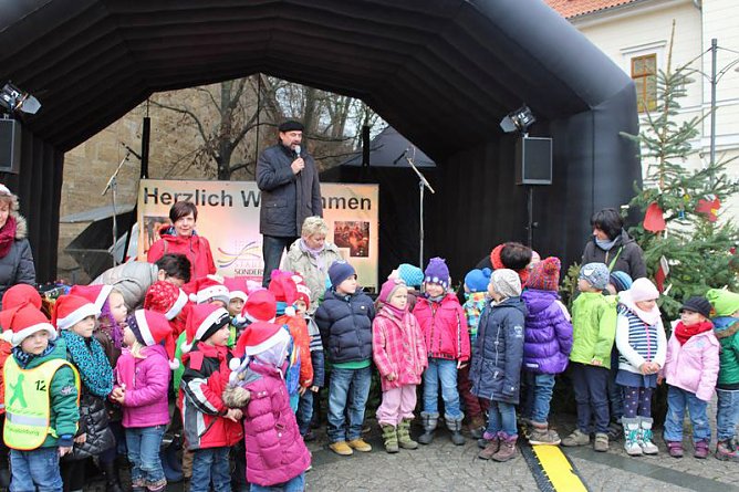 Weihnachtsmarkt er&ouml;ffnet (Foto: Karl-Heinz Herrmann)
