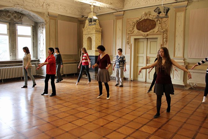 Geheimnisvolle Tanzschritte (Foto: Karl-Heinz Herrmann)