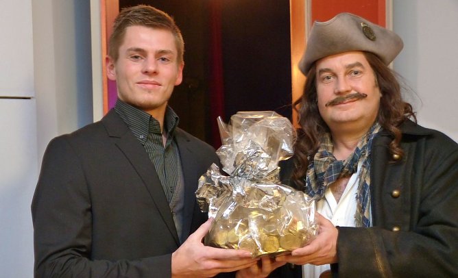 &Uuml;bergeben (Foto: Birgit Susemihl)