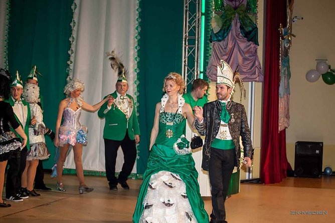 Nach dem Umzug geht es abends weiter (Foto: ZK-Medien)