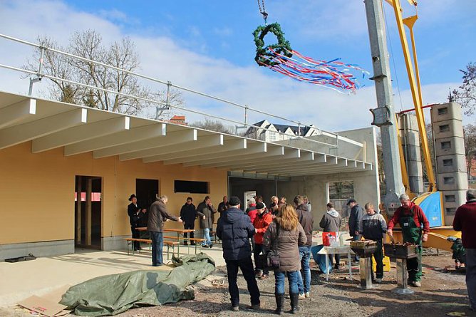 Richtfest im Kurpark (Foto: Karl-Heinz Herrmann)
