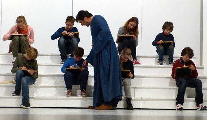 Szene aus der Klosterschule mit Thomas Kohl (Foto: Anne-Kristin Schmidt)