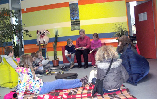 Aus dem Buch Alfons Zitterbacke  gelesen (Foto: Kinder � und Jugendf&ouml;rderverein Artern)