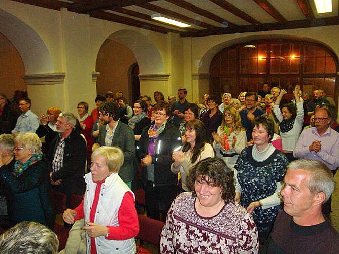 Flotte Rhythmen  im ehrw&uuml;rdigen Geb&auml;ude (Foto: Evangelischer Kirchenkreis Bad Frankenhausen - Sondershausen)
