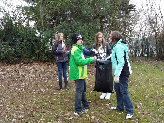 Aktion - sauberes Quartier! (Foto: Stadtjugendring Sondershausen)