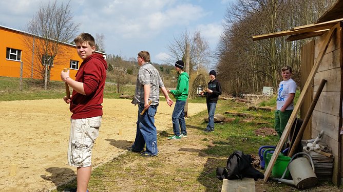 Ostern zwischen Regen und Sonnenschein! (Foto: Stadtjugendring Sondershausen) Ostern zwischen Regen und Sonnenschein! (Foto: Stadtjugendring Sondershausen)