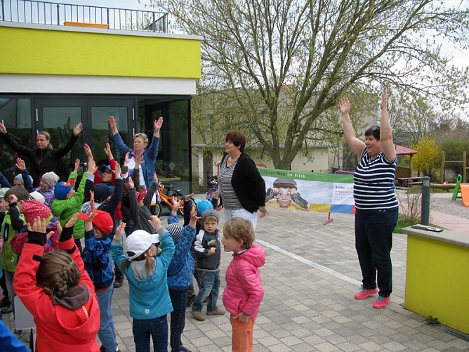 Verkehrssicherheitstag der Kita Bummi Artern (Foto: Bernd Müller) Verkehrssicherheitstag der Kita Bummi Artern (Foto: Bernd Müller)