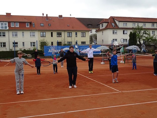 Gutes Wetter, Gute Laune, neue Mitglieder (Foto: Marcel Fromm) Gutes Wetter, Gute Laune, neue Mitglieder (Foto: Marcel Fromm)