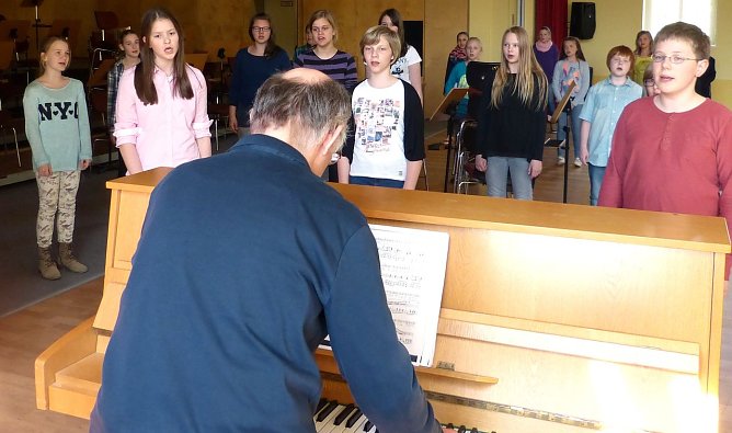 Es wird flei&szlig;ig ge&uuml;bt (Foto: B. Susemihl)