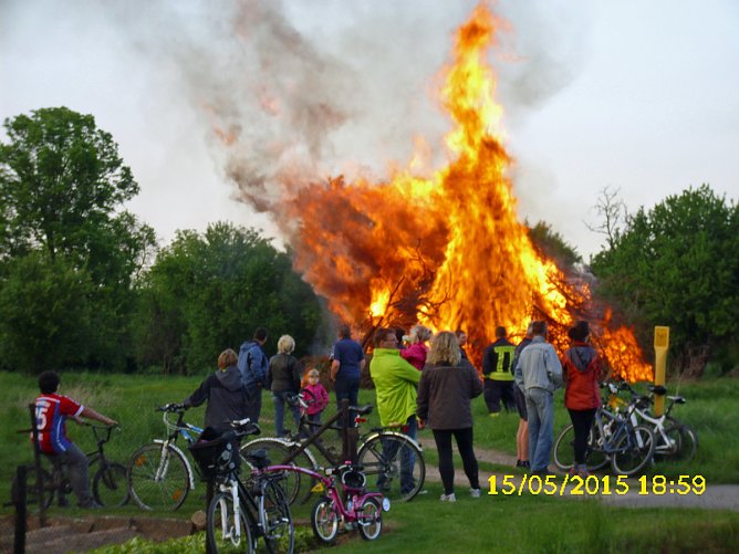Maifeuer 2015 in Seehausen (Foto: Privat)