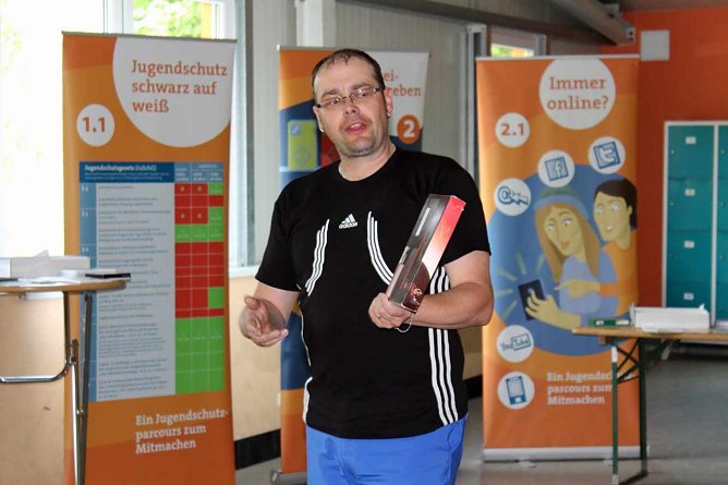 Facebook, Google+, Twitter und Co (Foto: Karl-Heinz Herrmann) Facebook, Google+, Twitter und Co (Foto: Karl-Heinz Herrmann)