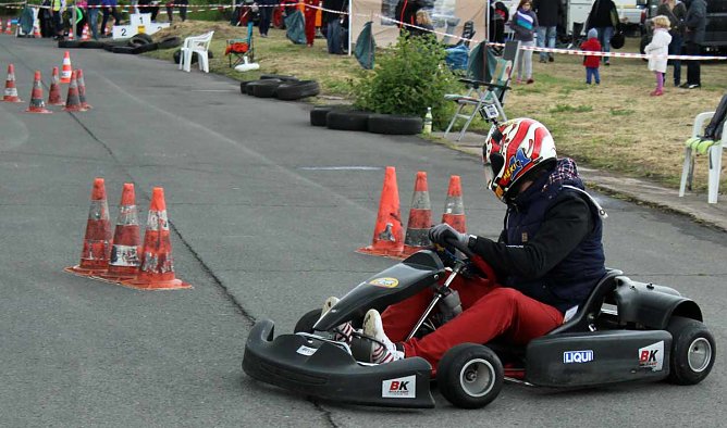 27. und 28. Sondersh&auml;user Jugend- Kart-Slalom (Foto: Karl-Heinz Herrmann)