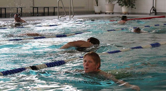 24 Stunden f&uuml;r Ludwig geschwommen (Foto: Karl-Heinz Herrmann)