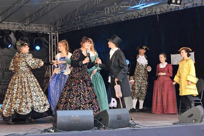 H&ouml;fisches zum Residenzfest (Foto: Karl-Heinz Herrmann)