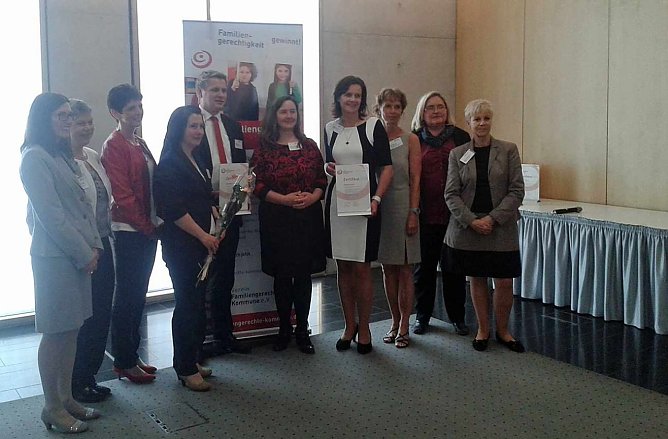 Familien sind dem Landkreis wichtig! (Foto: Landratsamt Kyffhäuserkreis) Familien sind dem Landkreis wichtig! (Foto: Landratsamt Kyffhäuserkreis)