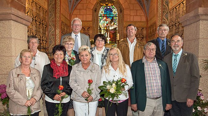 Konfirmationsjubiläum in Großfurra (Foto: ZK-Medien) Konfirmationsjubiläum in Großfurra (Foto: ZK-Medien)