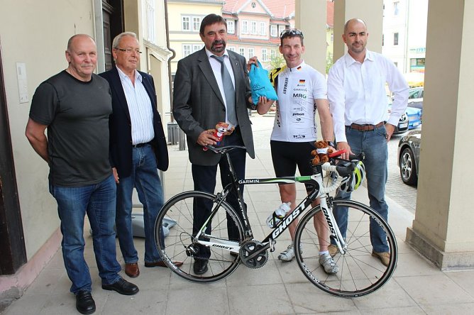 Staffelstab zum Th&uuml;ringentag unterwegs (Foto: Karl-Heinz Herrmann)