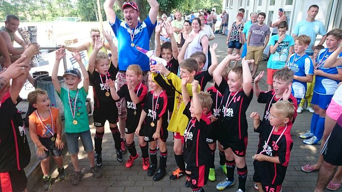 F-Junioren-Kreisjugendmasters im Fußball (Foto: Steffen Kobrow) F-Junioren-Kreisjugendmasters im Fußball (Foto: Steffen Kobrow)