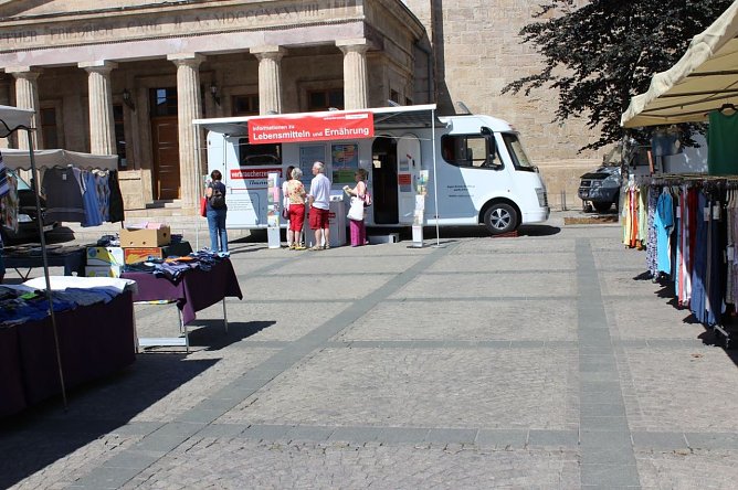 Beratungstag auf dem Markt (Foto: Karl-Heinz Herrmann)